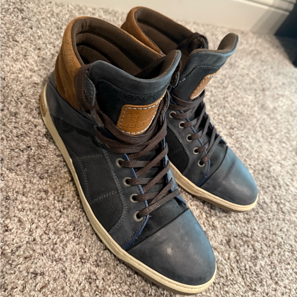 Men's High-Top Sneakers in Blue and Brown